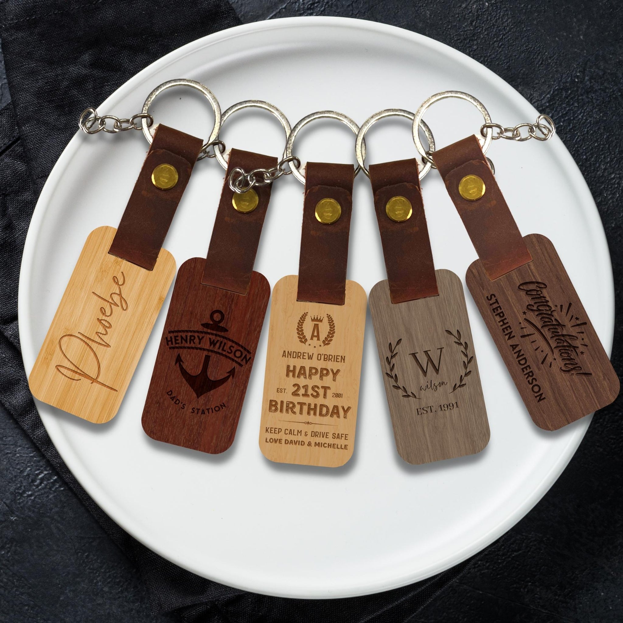 Custom engraved wood and leather keychain, personalized gift, close-up, image 1 of 10.